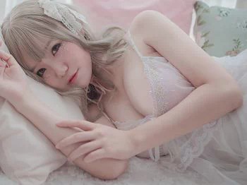 [Cosplay精选]Yoko宅夏Cos私房白色丝质连衣裙透视秀豪乳极致诱惑写真26P