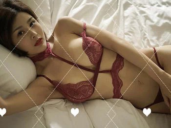 巨乳女神闫盼盼2017年8月VIP写真套图性感红色蕾丝内衣完美诱惑48P