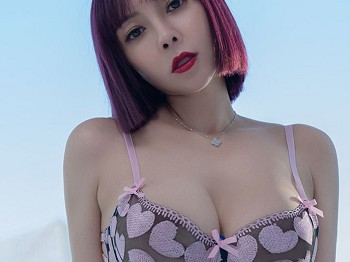 [Ugirls爱尤物]No.2320_模特果儿Victoria脱白衬衣黑短裙露性感内衣配黑丝吊袜诱惑写真35P