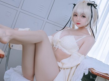 Cosplay美女日奈娇穹妹主题私房多套性感内衣系列秀完美身材迷人诱惑写真175P