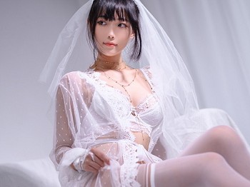 网络美女汪知子婚纱主题性感白色薄透婚纱露白色蕾丝内衣秀完美身材诱惑写真35P