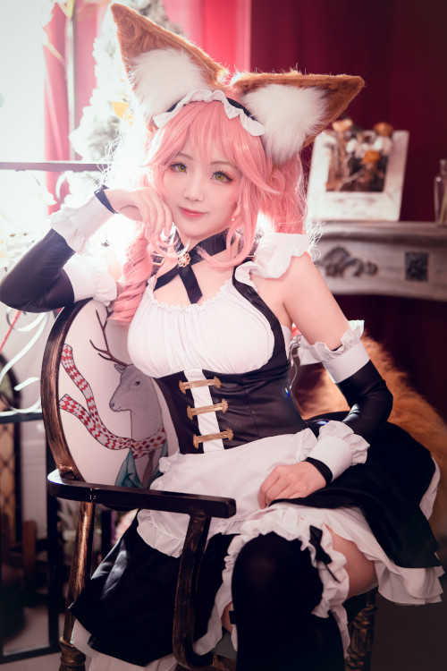 黄濑凉兔_兔半仙 Cosplay fate玉藻前女仆ver